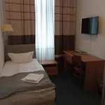柏林膳食公寓酒店 酒店 2*