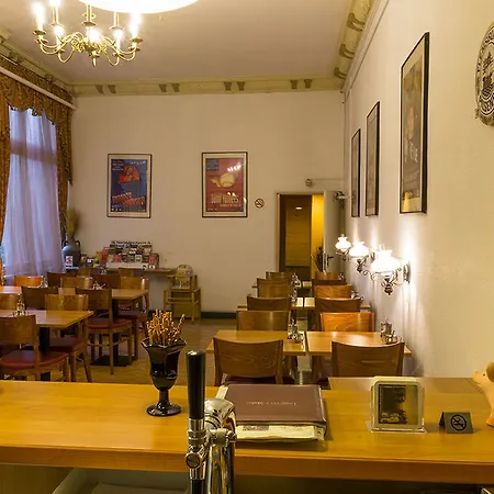 호텔 City Pension Berlin 2*
