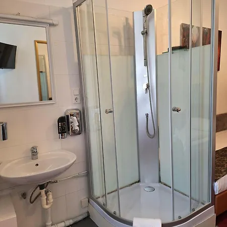 City Pension Berlin 2*