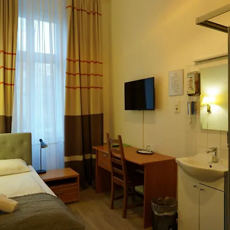 City Pension Berlin 2*