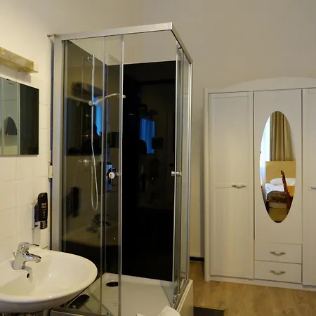 City Pension Berlin 2* ברלין