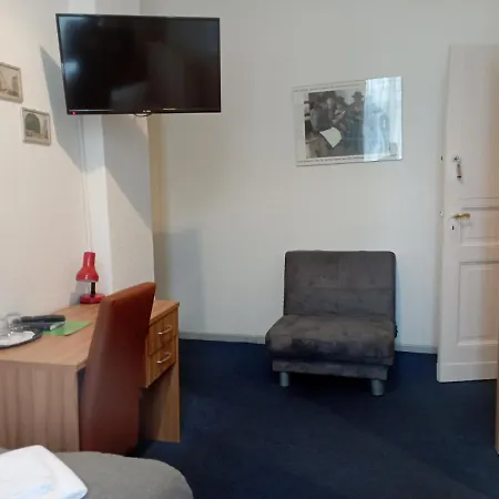 柏林膳食公寓酒店