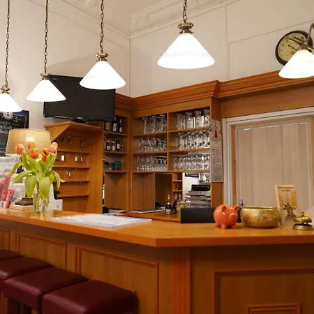 柏林膳食公寓酒店