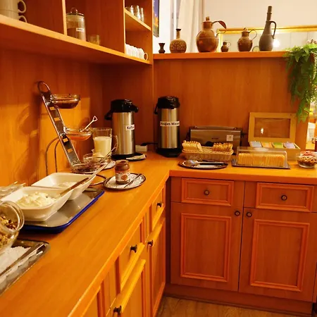 City Pension Berlin 2* Berlin