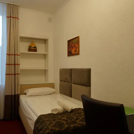 City Pension Berlin 2* Βερολίνο