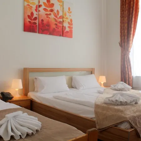 柏林膳食公寓酒店 2* 柏林