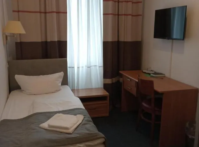 City Pension Berlin Hotell 2*