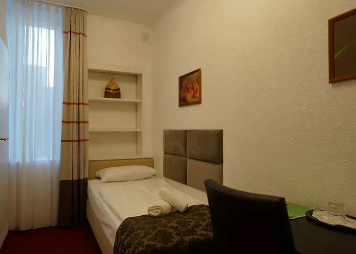 City Pension Berlin 2* Βερολίνο